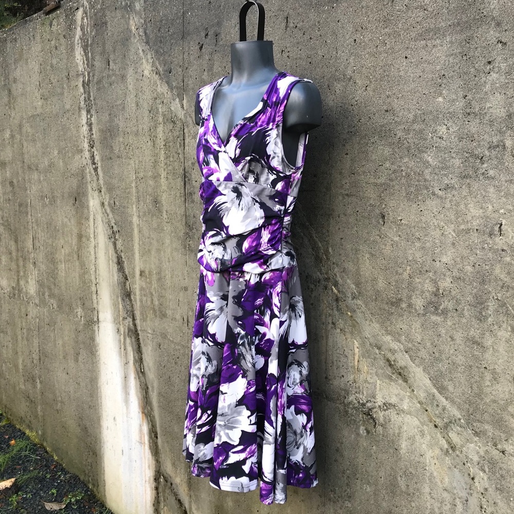 5/$20 Le Chateau Floral Print Dress Size Small
